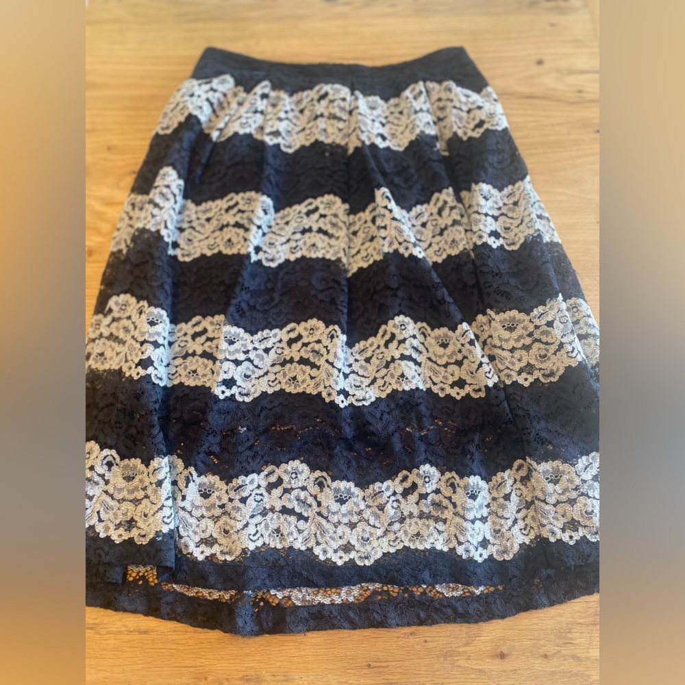Who What Wear Black and White Midi A-Line Skirt Women’s 12 Preloved